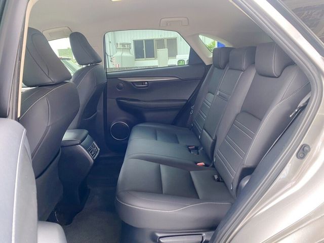 LEXUS凌志 NX200  第14張相片