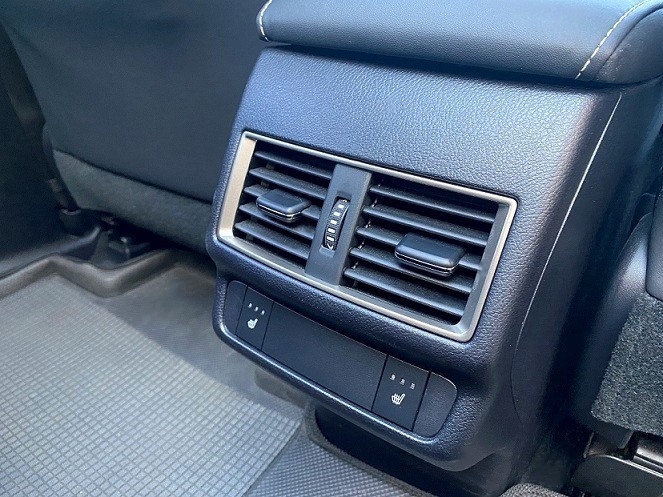 2020 NX300h 旗艦版 全新小改款 三眼式LED頭燈 全景天窗 冷熱通風座椅 CarPlay  第16張相片