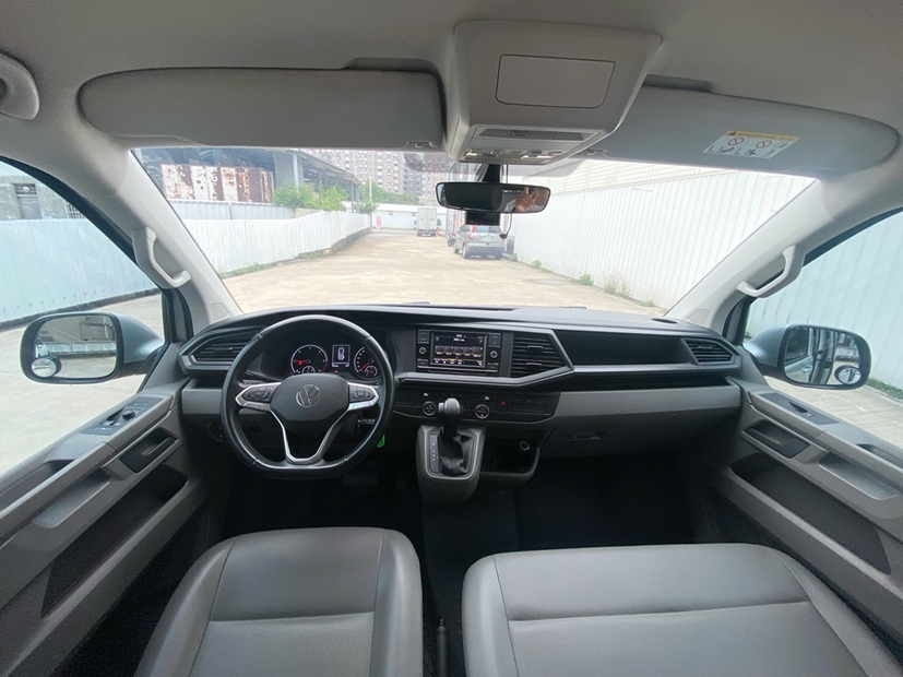 2022 VW T6.1 Caravelle 150p 3+3+3 長軸9人座 旅遊商務首選！  第4張相片