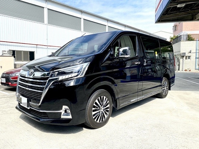 2021 GRANVIA 6人座旗艦版 長軸ALPHARD 市場超低里程 僅跑7千 完全新車車況！  第2張相片