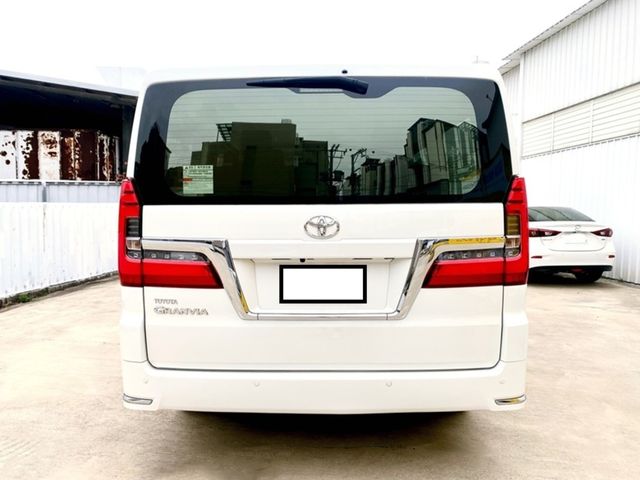 TOYOTA豐田 GRANVIA  第4張相片