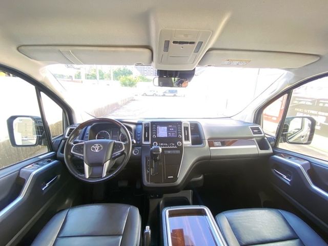 TOYOTA豐田 GRANVIA  第5張相片