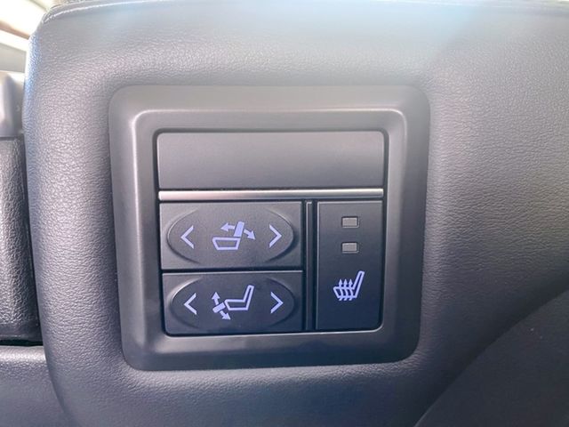 TOYOTA豐田 GRANVIA  第12張相片