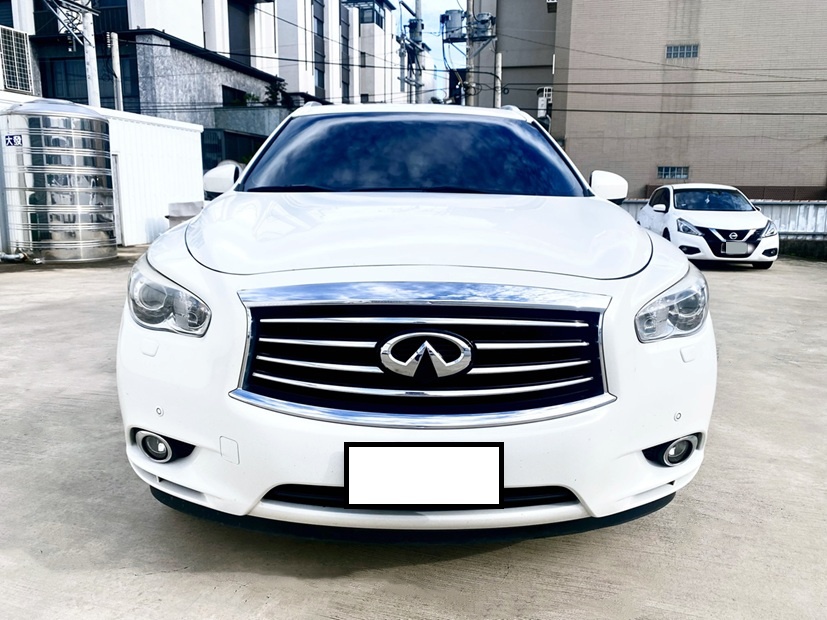 福利標釋出！2013 JX35 AWD 旗艦款 全程原廠保養 原鈑件無待修 車況保證！  第2張相片
