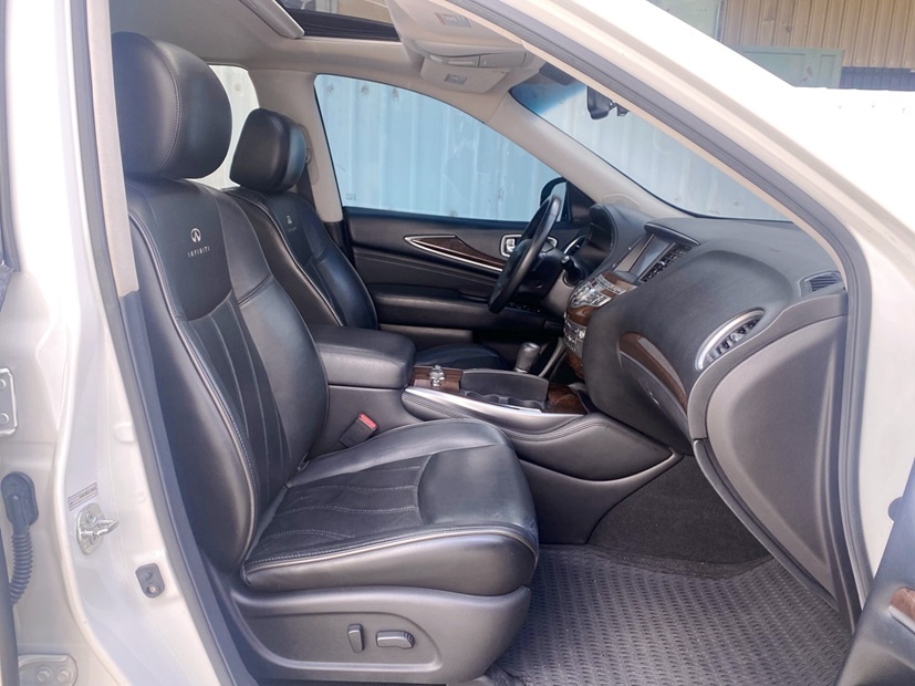 福利標釋出！2013 JX35 AWD 旗艦款 全程原廠保養 原鈑件無待修 車況保證！  第10張相片