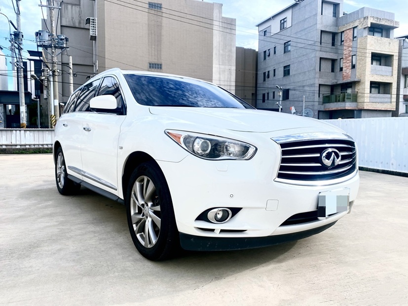 福利標釋出！2013 JX35 AWD 旗艦款 全程原廠保養 原鈑件無待修 車況保證！  第18張相片
