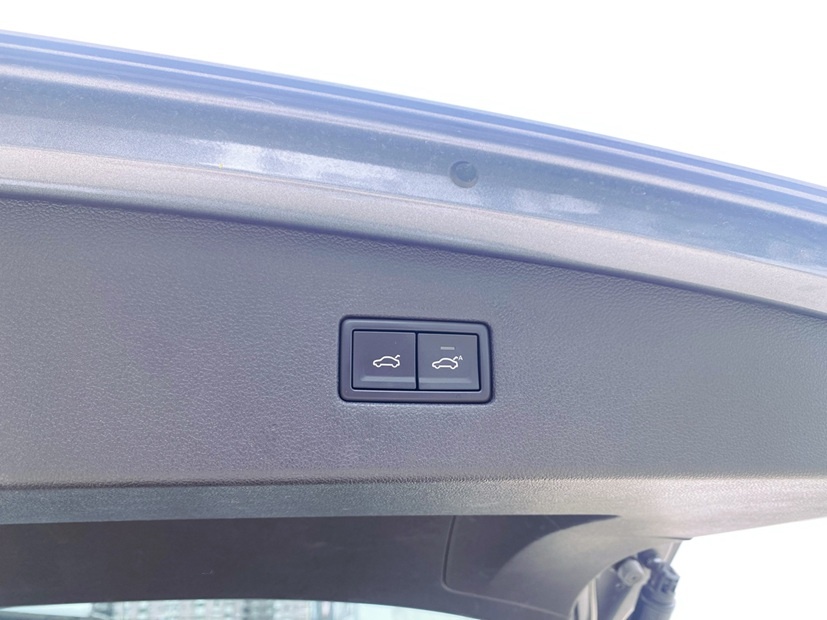 2019 TIGUAN Allspace 330 5+2 SUV ACC自動跟車 360環景 CarPlay 足踢感應電尾門  第12張相片
