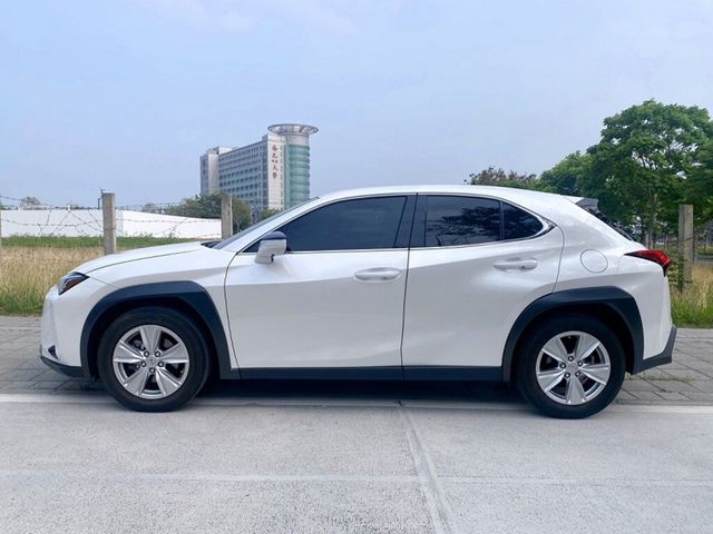 LEXUS凌志 UX200  第2張相片