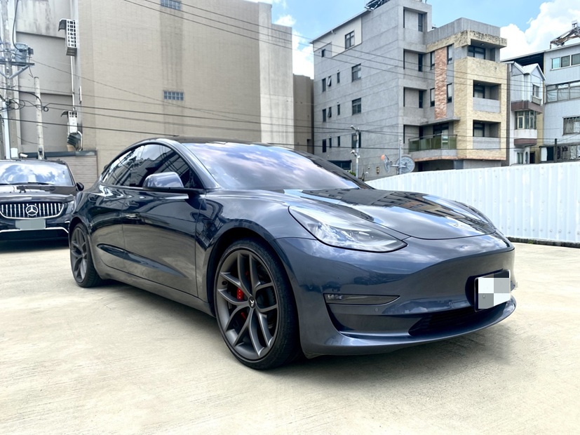 2022 Performance 新式AMD晶片 FSD全套自動駕駛 CCS2快充 原廠保固中！  第9張相片