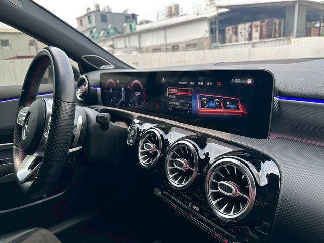 M-BENZ賓士 A220  第16張相片