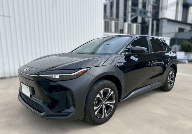 TOYOTA豐田 BZ4X  第1張相片