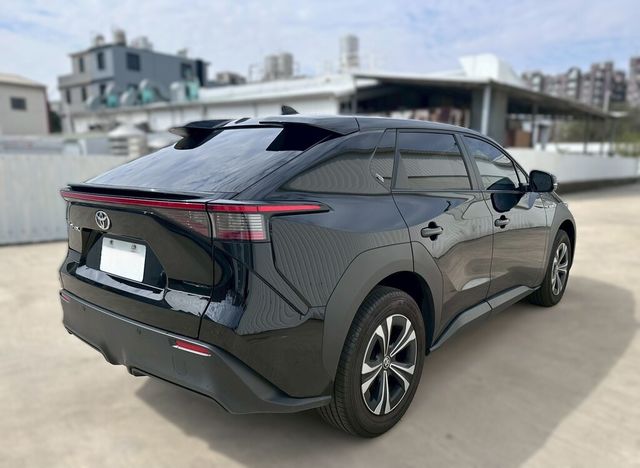 TOYOTA豐田 BZ4X  第2張相片