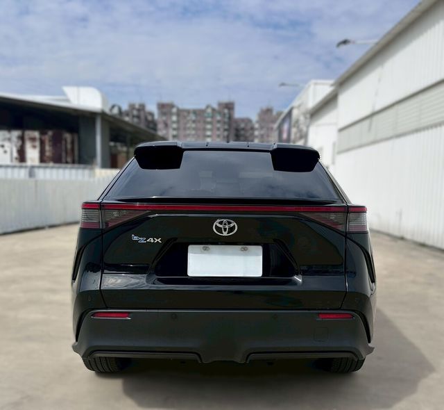 TOYOTA豐田 BZ4X  第4張相片