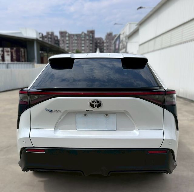 TOYOTA豐田 BZ4X  第4張相片
