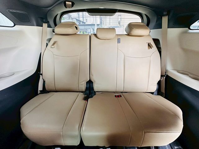 TOYOTA豐田 SIENNA  第9張相片