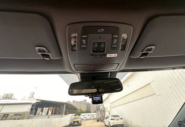 TOYOTA豐田 SIENNA  第11張相片