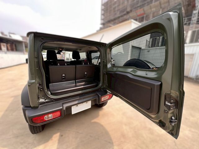 SUZUKI鈴木 JIMNY  第13張相片