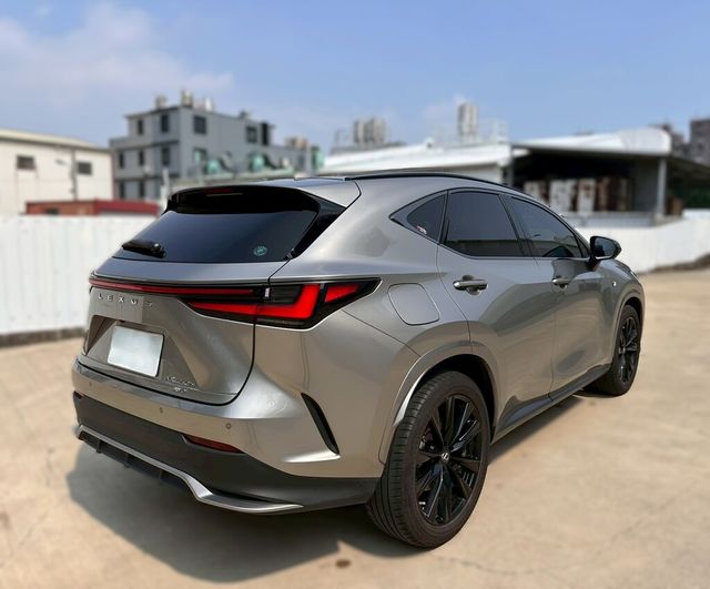 LEXUS凌志 NX450H+  第2張相片
