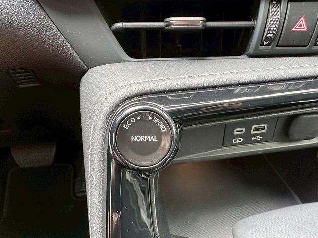 LEXUS凌志 NX200  第14張相片