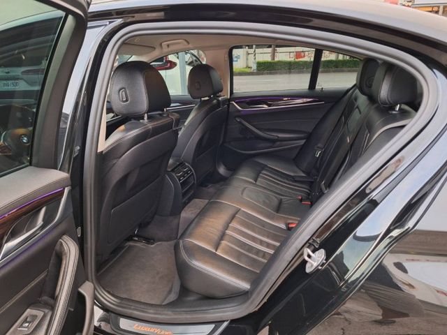 2017年 BMW SEDAN G30 520D  Luxury 渦輪增壓 豪華舒適進口房車(實際配備以現場實車為準)  第8張相片