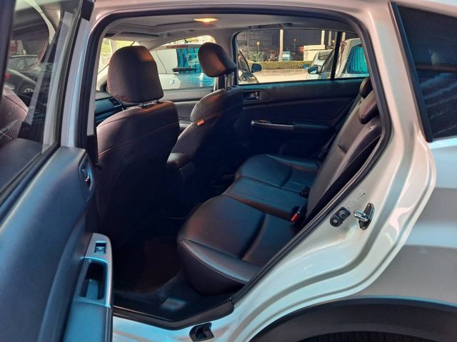 2016年 XV 2.0I S   原版件 認證車 4 WD 運動休旅車{實際配備以現場實車為主}  第9張相片