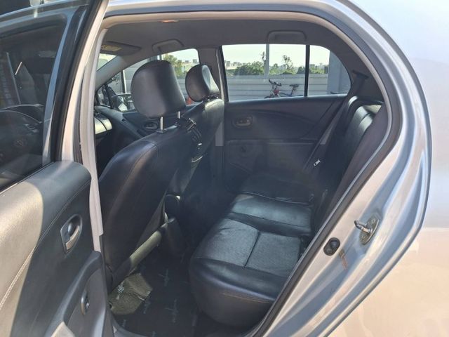 2010年YARIS 1.5 G版 認證車 五門優質代步小車(實際配備以現場實車為準)  第7張相片