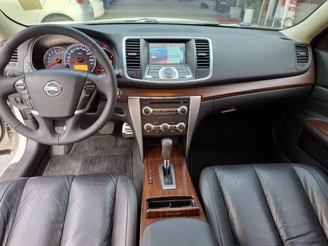 2010年 TEANA 2.0 豪華版 舒適房車(實際配備以現場實車為準)  第6張相片