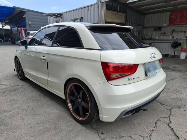 2011年 Audi A1 1.4 TFSI Sport  帥氣 3門掀背車 (實際配備以現場實車為準)  第3張相片