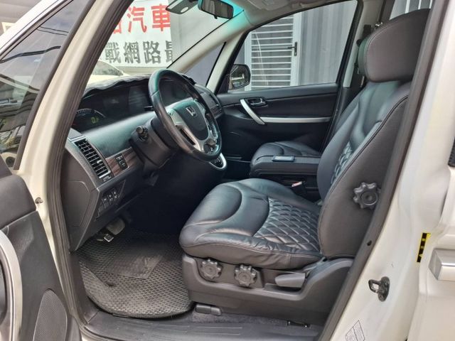 2015年 M7 ECO 小改款8人座  精緻型 廂式休旅車 (實際配備以現場實車為準)  第7張相片