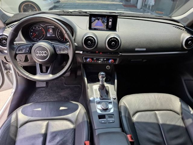 2017年 Audi A3 Sportback 35 TFSI 五門掀背 (實際配備以現場實車為準)  第6張相片