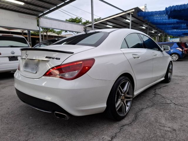 2013年 BENZ CLA250  渦輪增壓  新世代轎跑 (實際配備以現場實車為準)  第5張相片