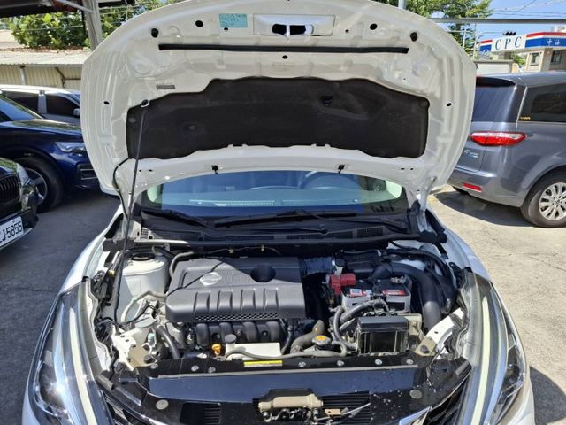 2020年 TIIDA 1.6 旗艦版 五門掀背車(實際配備以現場實車為準)  第6張相片