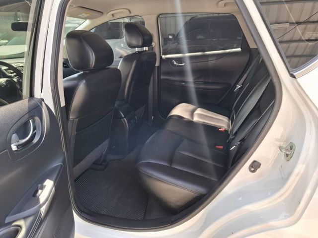 2020年 TIIDA 1.6 旗艦版 五門掀背車(實際配備以現場實車為準)  第9張相片