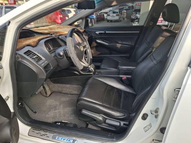 2010年 K12 VTI-S HID頭燈 (實際配備以現場實車為準)  第9張相片