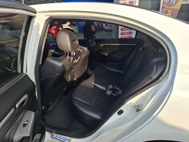 2010年 K12 VTI-S HID頭燈 (實際配備以現場實車為準)  第10張相片