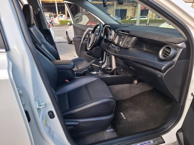 2017年 RAV4 2.0 豪華版 運動休旅車(實際配備以現場實車為準)  第11張相片