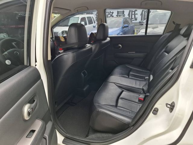 2010年 TIIDA 1.8 五門掀背代步車(實際配備以現場實車為準)  第9張相片