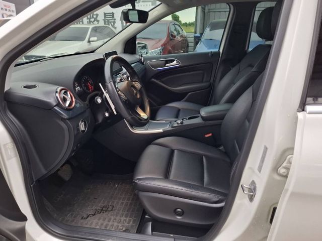 2018年 B180 掀背 跨界休旅車 (實際配備已現場實車為準)  第7張相片