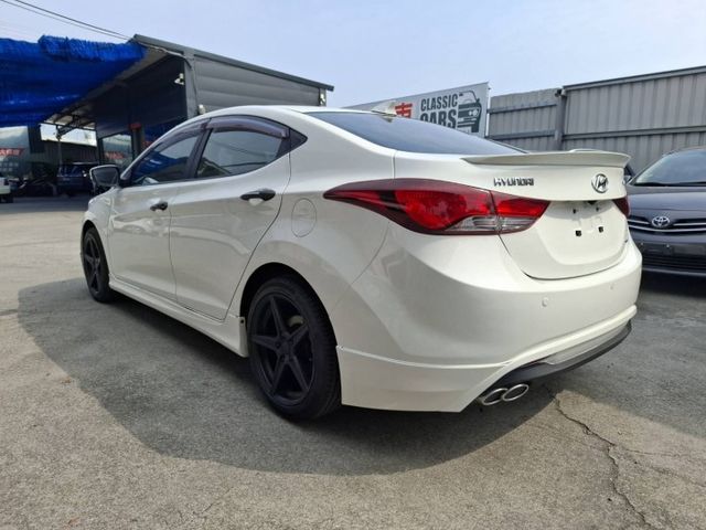 2013年 Elantra 1.8 豪華版 (實際配備以現場實車為準)  第4張相片