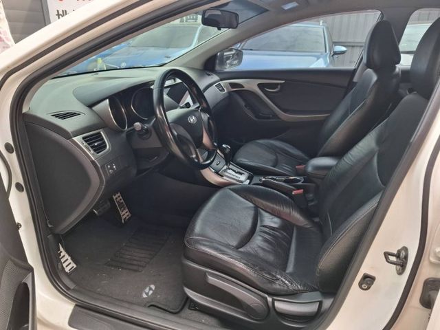 2013年 Elantra 1.8 豪華版 (實際配備以現場實車為準)  第6張相片