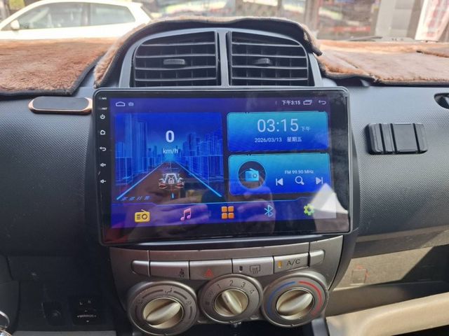 2008年 Sirion Sporty 1.5 運動型 加裝安卓機 掀背代部小車(實際配備以現場實車為準)  第9張相片