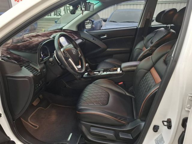 2015年 U6 Turbo ECO Hyper 1.8 旅行式 娛樂顯示 (實際配備以現場實車為準)  第6張相片