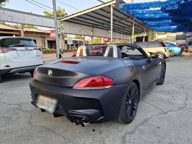 2011年2012式 BMW Z4  sDrive20i 雙門轎跑 硬頂敞篷車(實際配備以現場實車為準)  第4張相片
