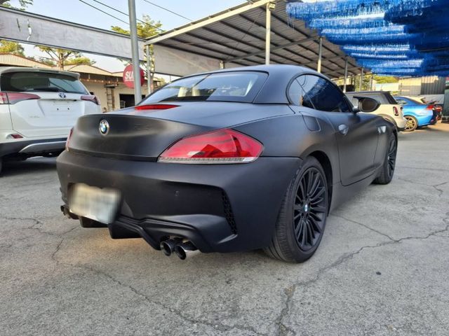 2011年2012式 BMW Z4  sDrive20i 雙門轎跑 硬頂敞篷車(實際配備以現場實車為準)  第7張相片