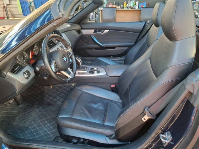 2011年2012式 BMW Z4  sDrive20i 雙門轎跑 硬頂敞篷車(實際配備以現場實車為準)  第8張相片