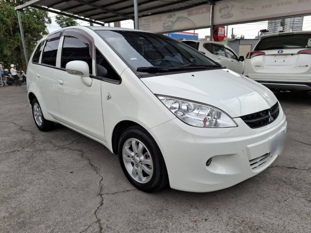 2010年 Colt Plus 1.6  雅緻型 加裝安卓機(實際配備以現場實車為準)  第2張相片