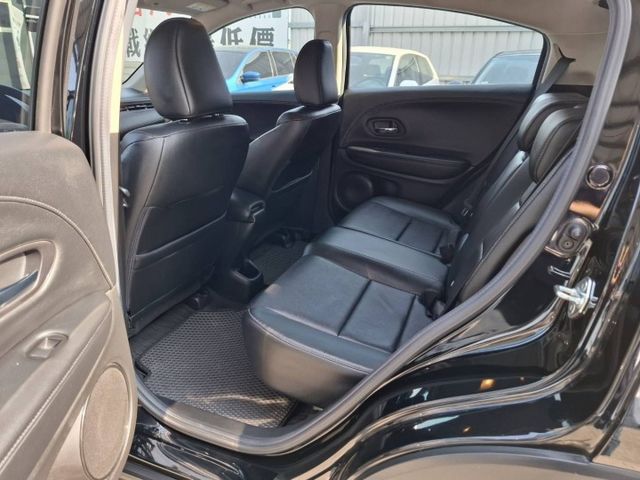 2020年 HRV 1.8 VTI-S  跨界休旅車(實際配備以現場實車為準)  第7張相片