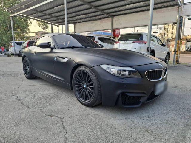 2011年2012式 BMW Z4  sDrive20i 雙門轎跑 硬頂敞篷車(實際配備以現場實車為準)  第3張相片