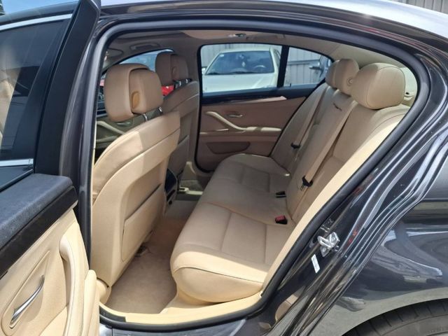 2012年BMW 528 I 經典F10  (實際配備以現場實車為準)  第8張相片