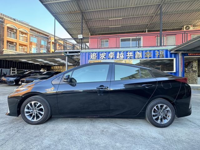 TOYOTA豐田 PRIUS PHV  第8張相片